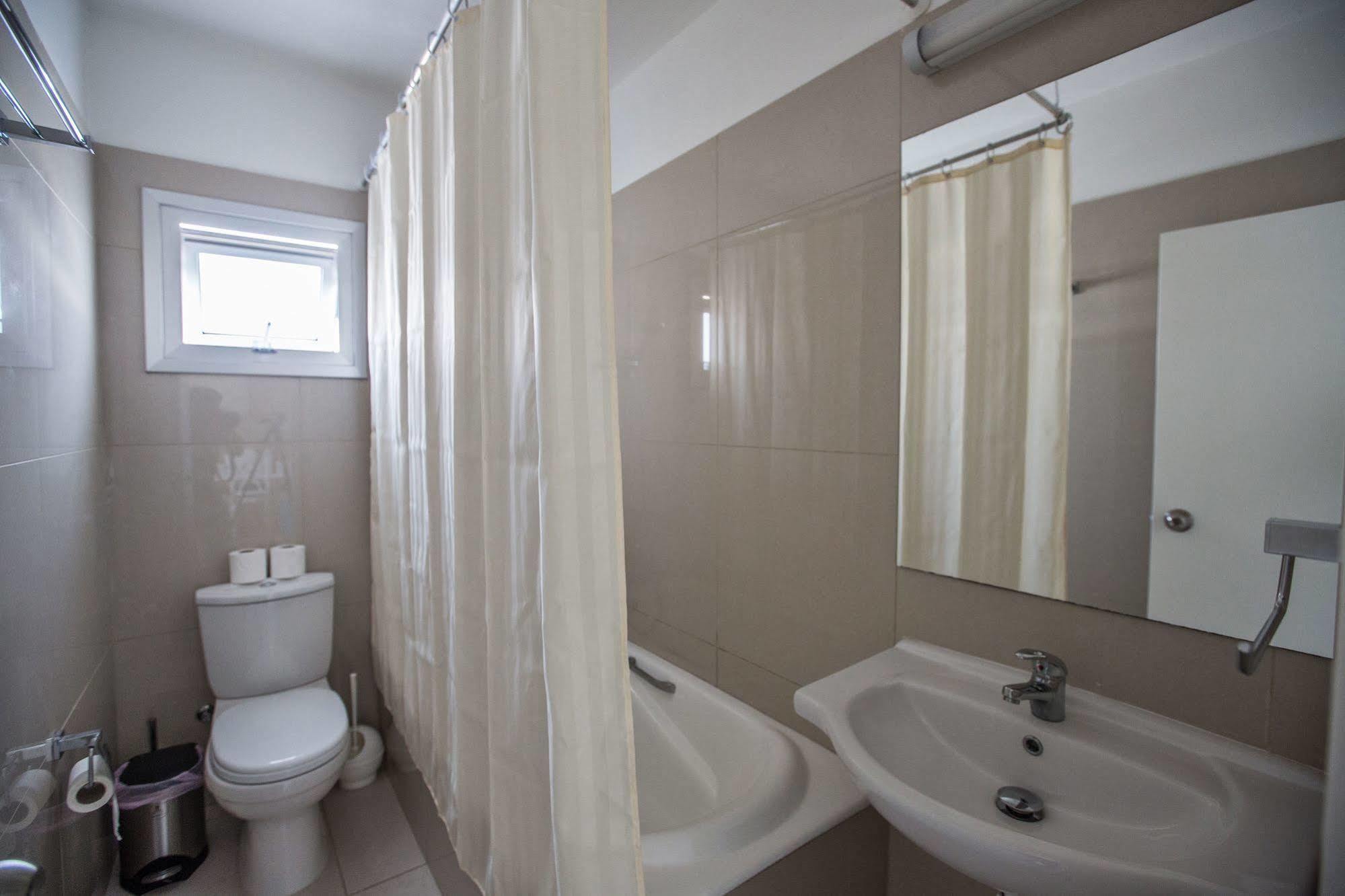 Tsokkos Holidays Hotel Apartments 圣纳帕 外观 照片