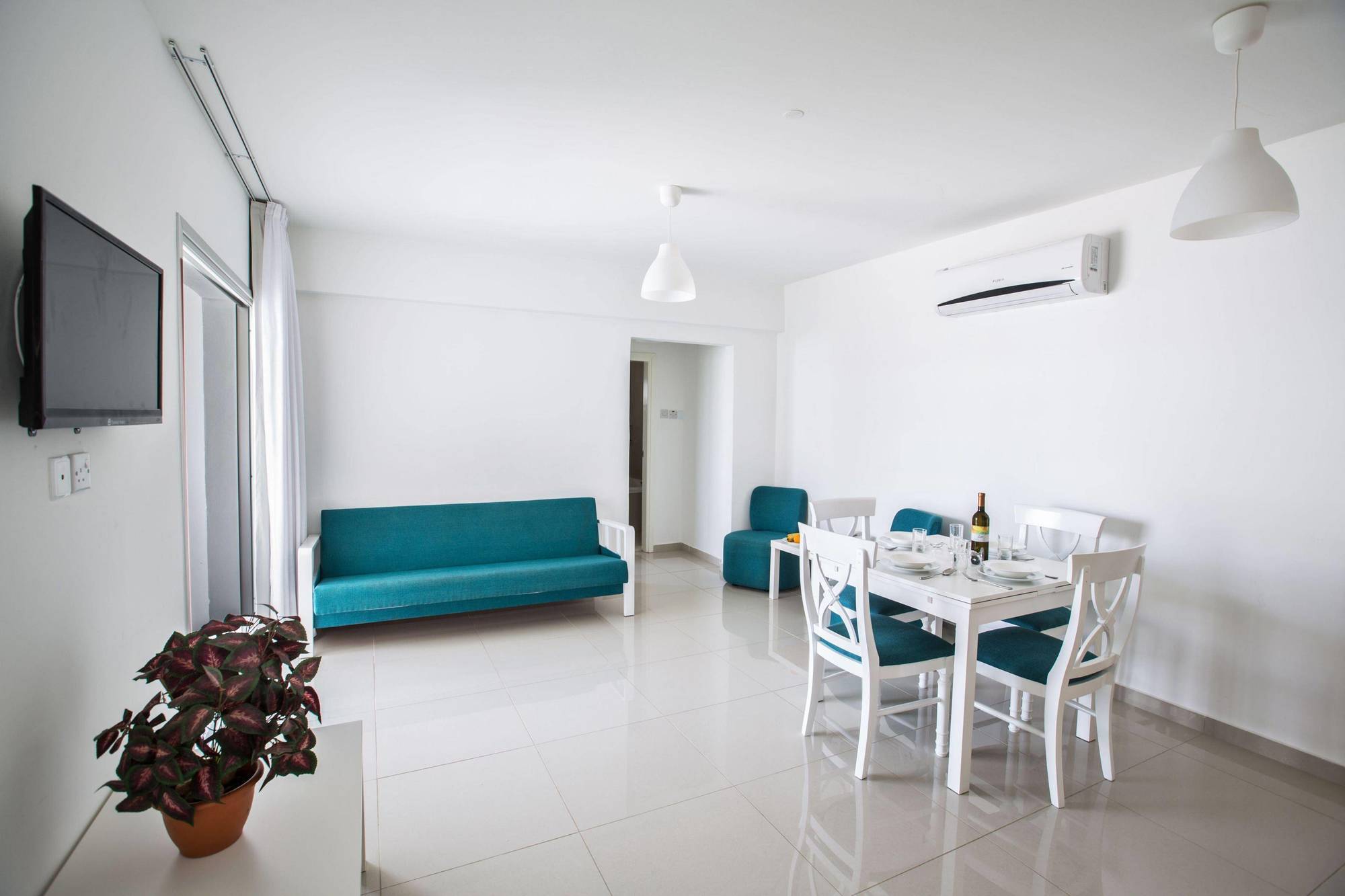 Tsokkos Holidays Hotel Apartments 圣纳帕 外观 照片